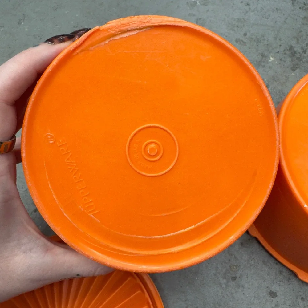 Tupperware vintage servalier